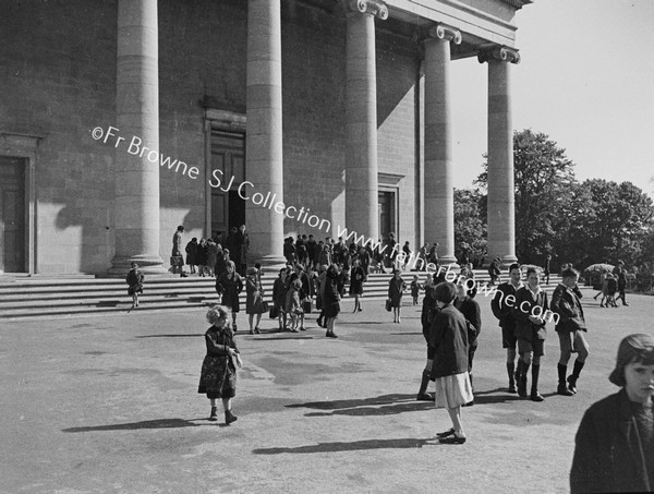 CONGREGATION LEAVING R.C. CATHEDRAL